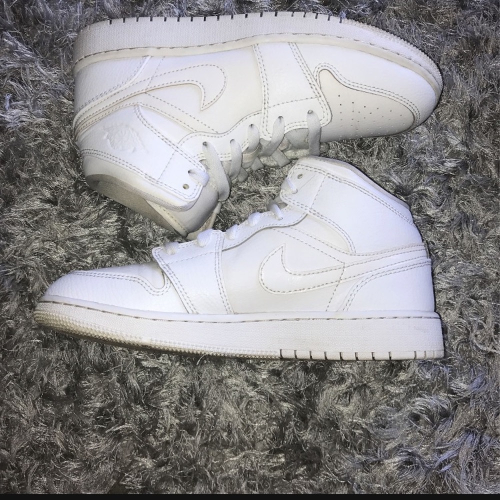 Nike Air Jordan | Triple White | Junior